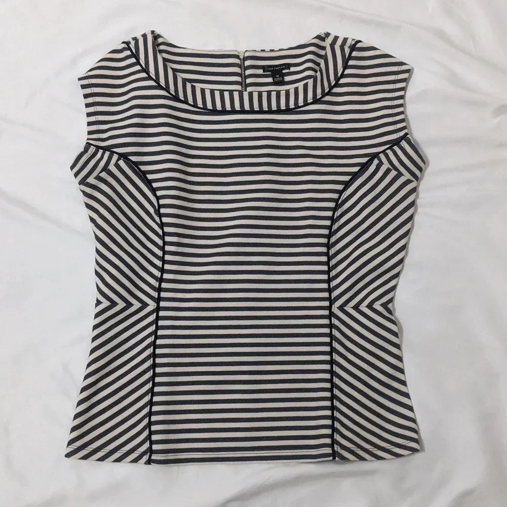 Ann Taylor Boat Neck Sleeveless Blouse, Color Dark Blue/Cream Size M